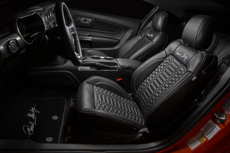 Интерьер Shelby Super Snake Carroll Shelby Signature Series 2020 года  (фото 43 из 44)